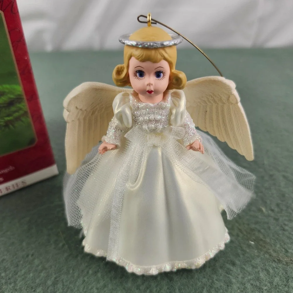 Hallmark 2000 twilight